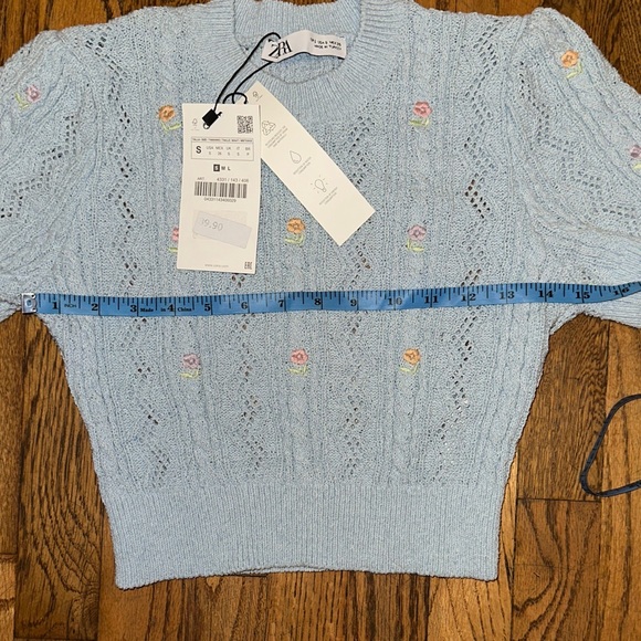 Zara Pastel Blue Knit Top with Floral Accents - Picture 5 of 11